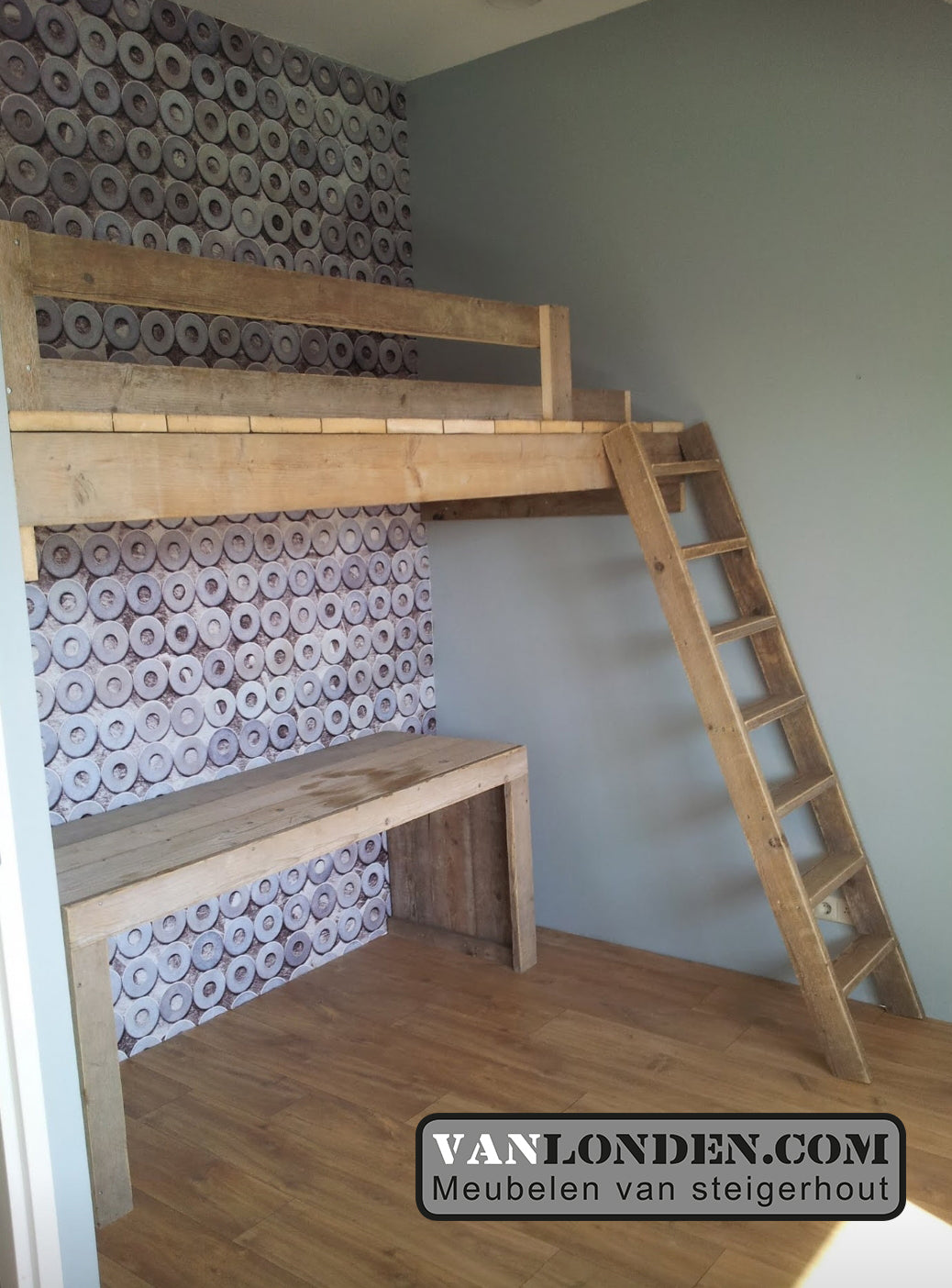 Steigerhouten slaap vide Regina