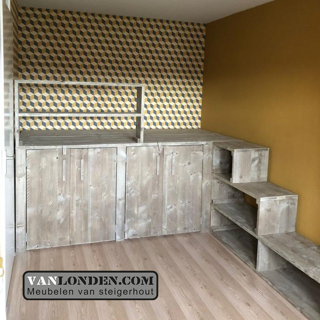 Steigerhouten podiumbed Shane