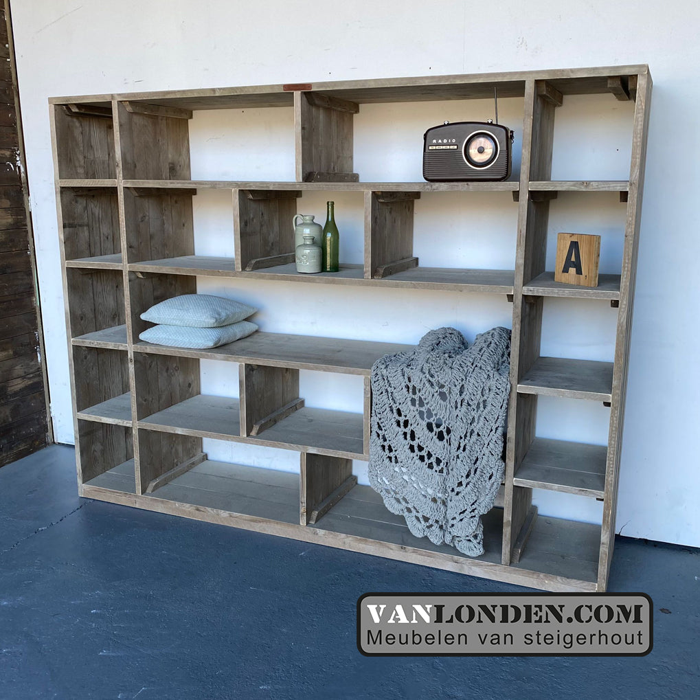 Steigerhouten vakkenkast Jara