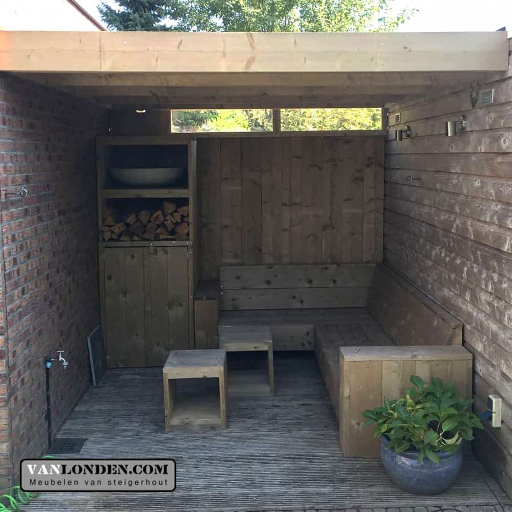 Overkapping Steigerhout met bank en kast