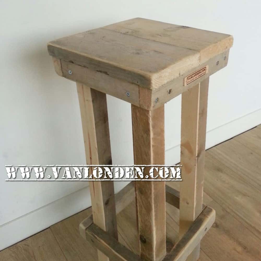 Steigerhouten barkruk Barend