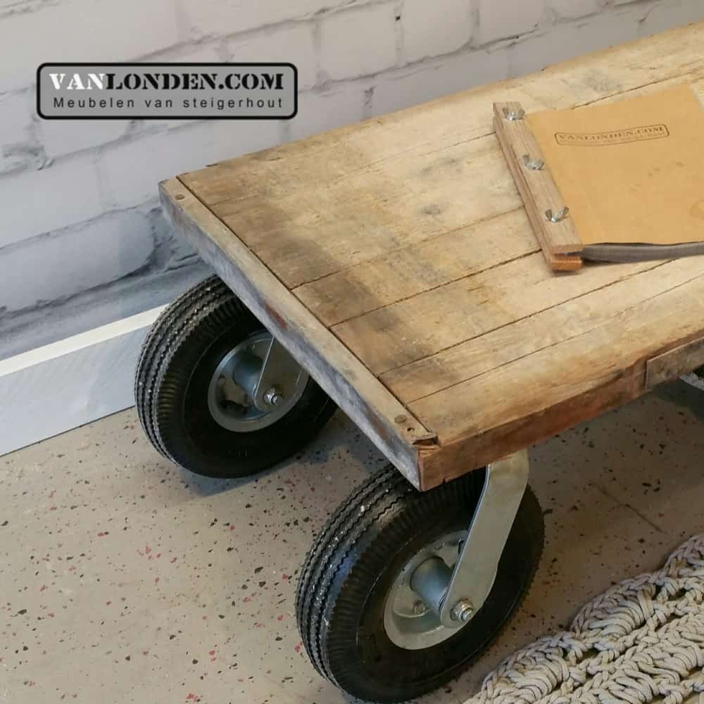 Steenschot houten salontafel op wielen Seth