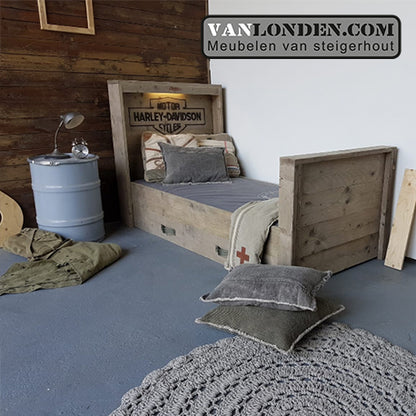 Steigerhouten Harley Davidson bed met lades