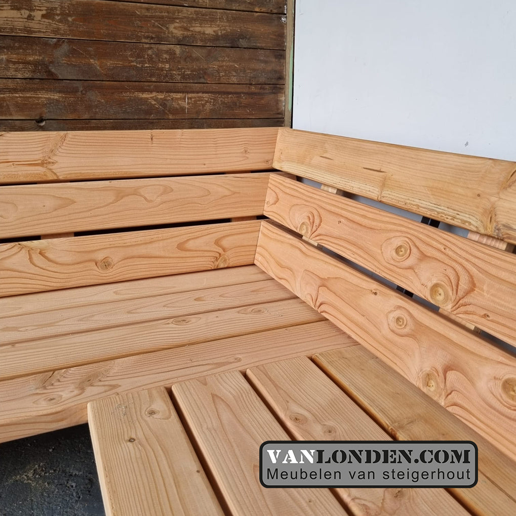 Hoekbank Rolf van Douglas balken