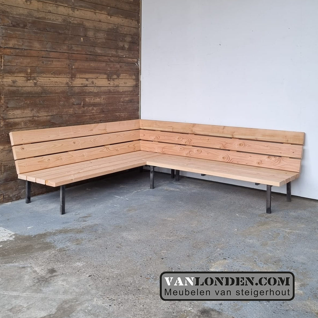 Hoekbank Rolf van Douglas balken