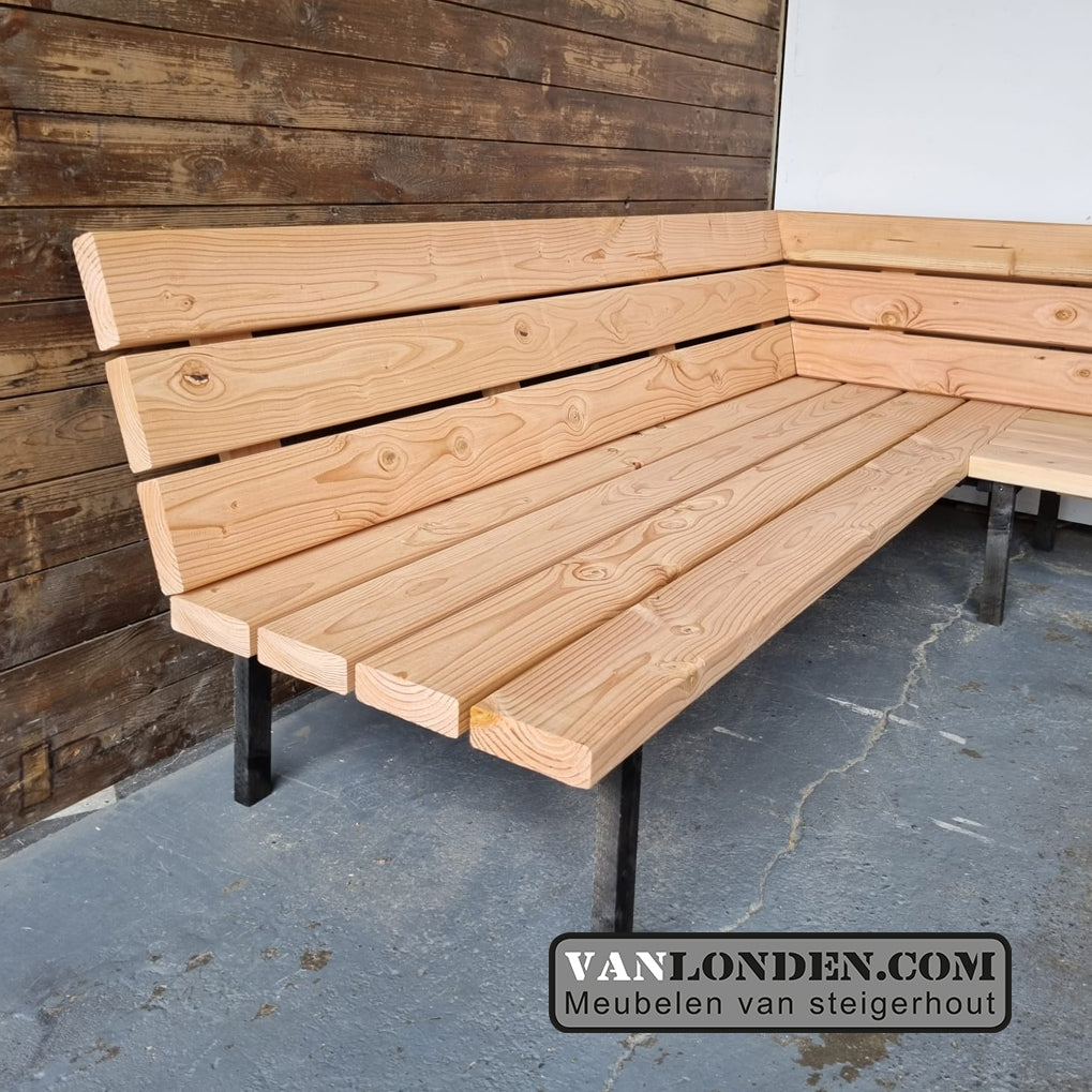 Hoekbank Rolf van Douglas balken