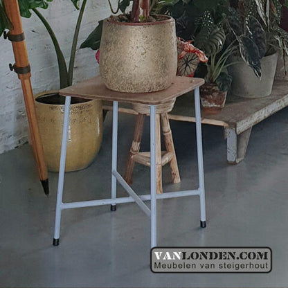 Vintage bijzettafel/ krukje met houten blad