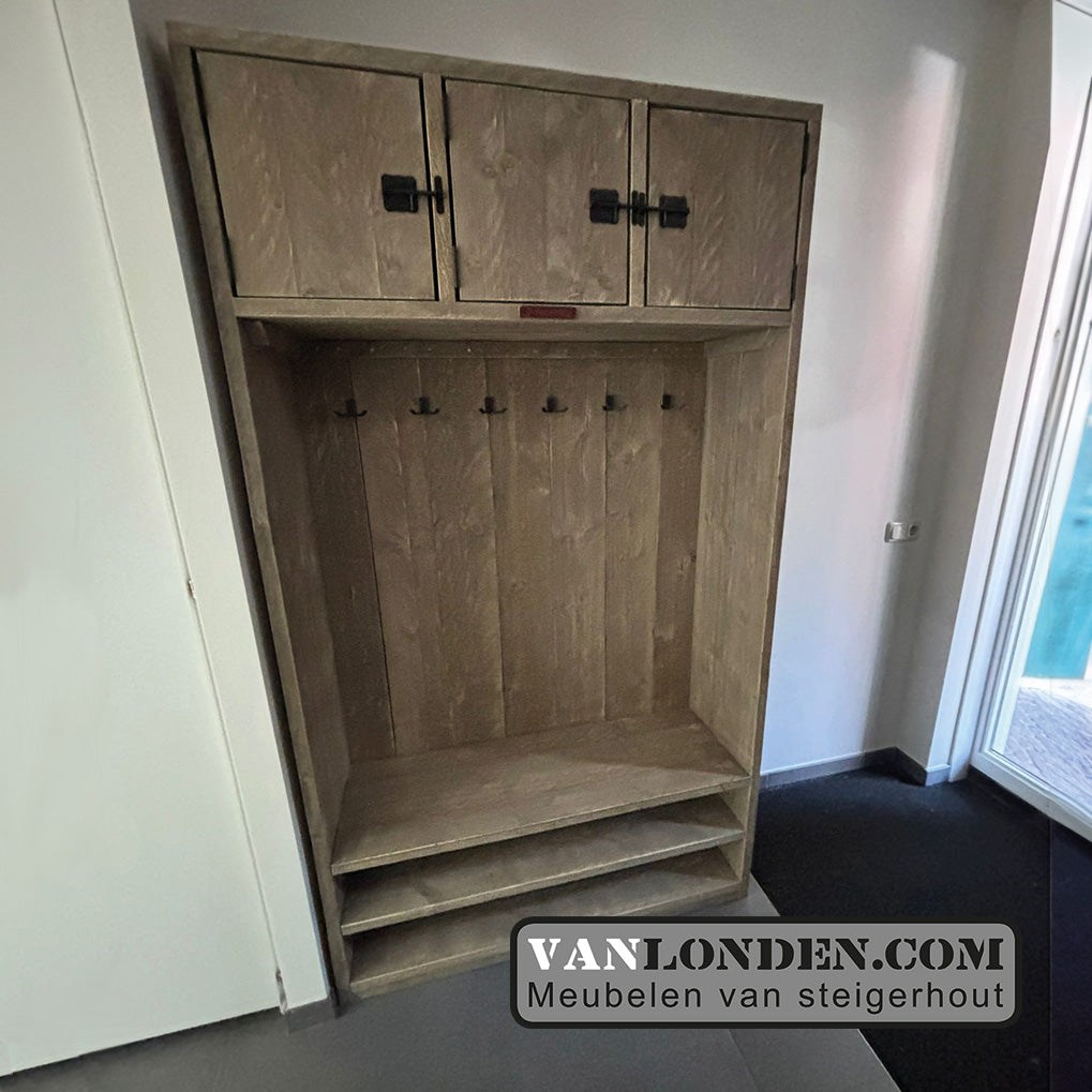 Kapstokkast van steigerhout Wieteke
