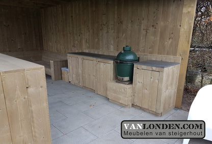 Overkapping met schuur en buitenkeuken