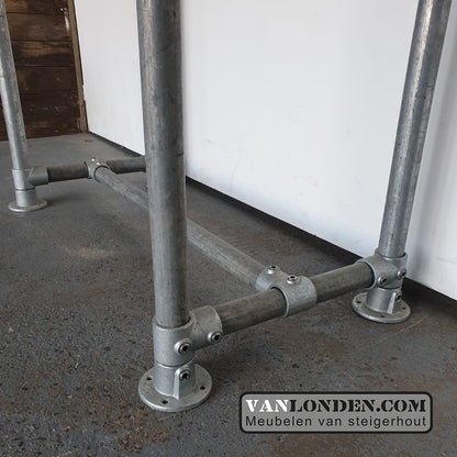 Steigerhout sta bureau Charley