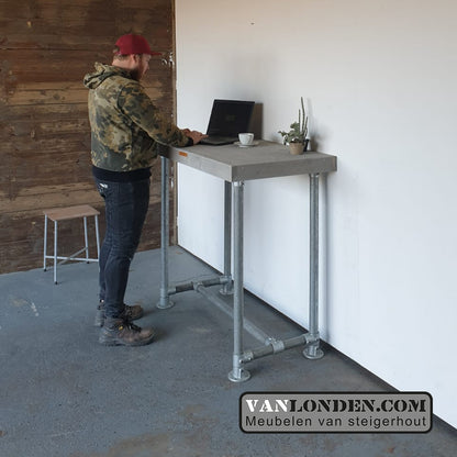 Steigerhout sta bureau Charley