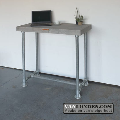 Steigerhout sta bureau Charley
