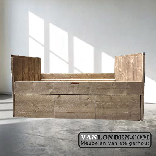 Steigerhouten bed Polar