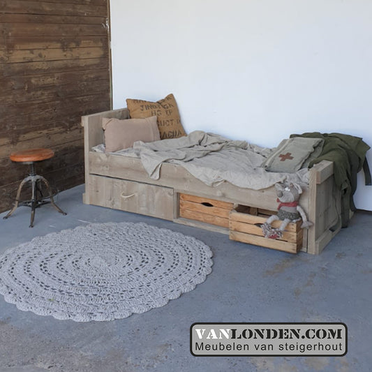 Steigerhouten bed met lades en kistjes Ole