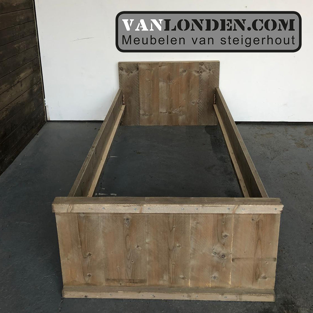 Steigerhouten bed Pim