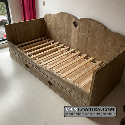 Steigerhouten bedbank Amy