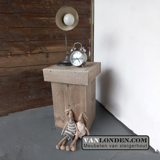Steigerhouten bijzet tafel Yvonne