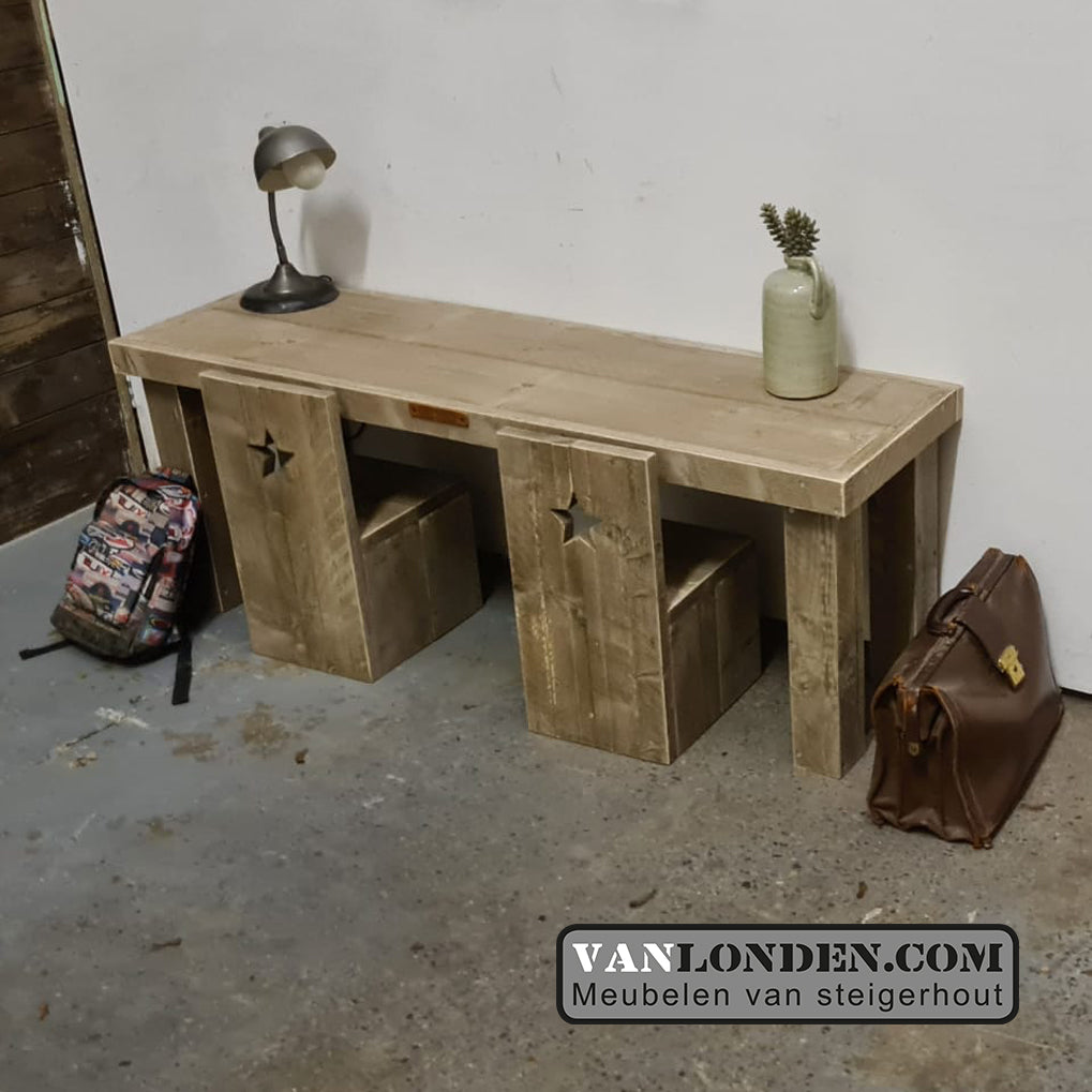 Steigerhouten bureau/speeltafel Jurre