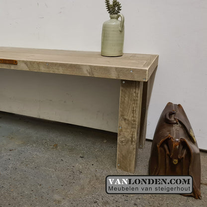 Steigerhouten bureau/speeltafel Jurre