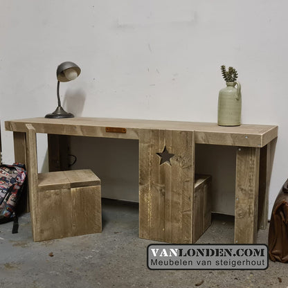 Steigerhouten bureau/speeltafel Jurre