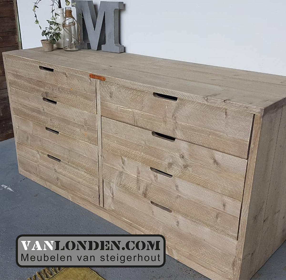 Steigerhouten dressoir met lades Petra