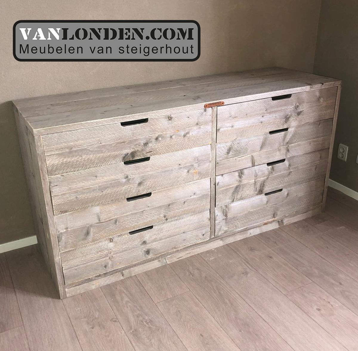Steigerhouten dressoir met lades Petra