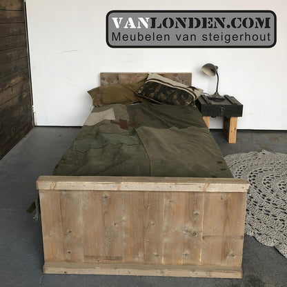 Steigerhouten bed Pim