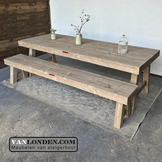 Steigerhouten eettafel Dinah en zitbank