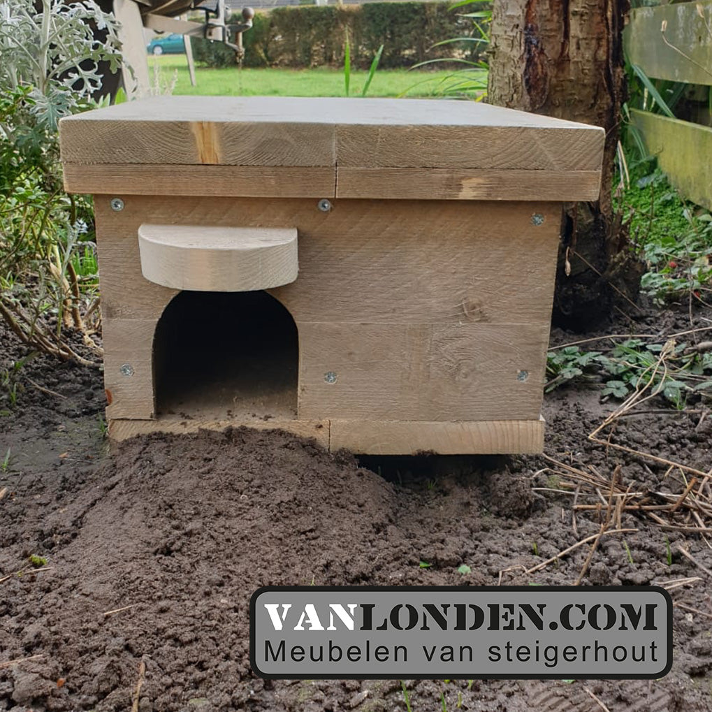 Steigerhouten egelhuisje