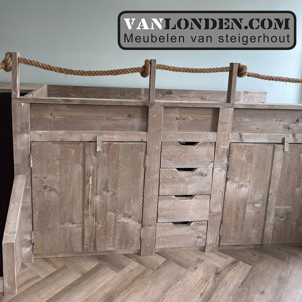 Steigerhouten halfhoogslaper met glijbaan Patty