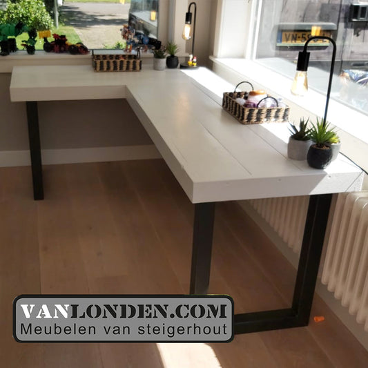 Steigerhouten hoekbureau Ton
