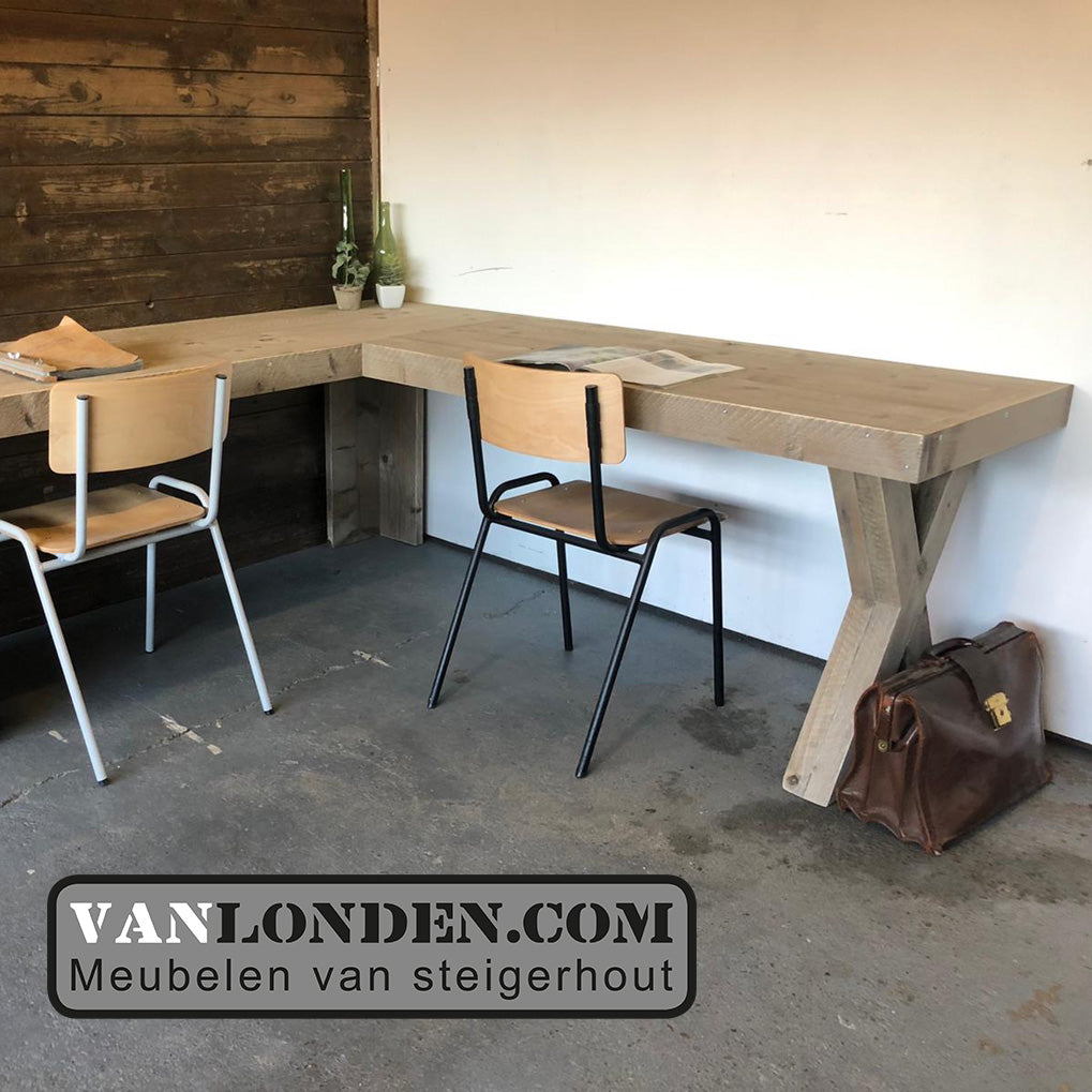 Steigerhouten hoekbureau Wout