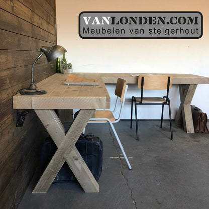Steigerhouten hoekbureau Wout