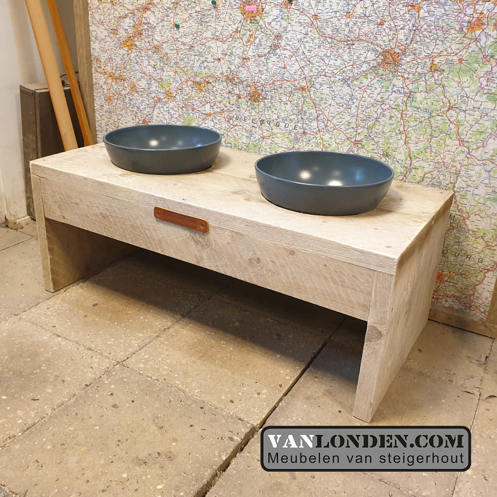Steigerhouten hondenvoerbak Balder