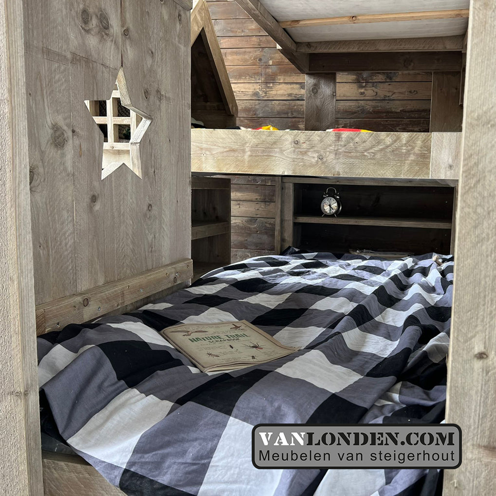 Steigerhouten hooglapers villa kakelbont