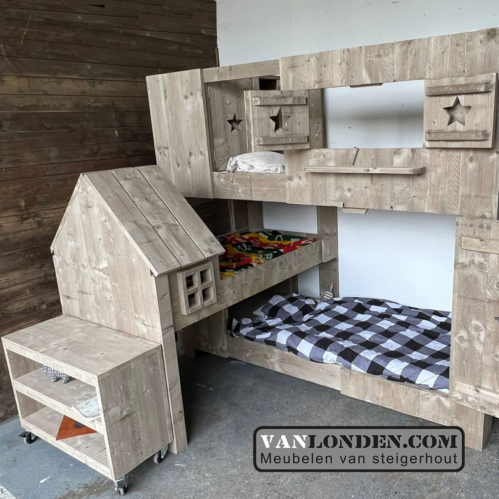 Steigerhouten hooglapers villa kakelbont