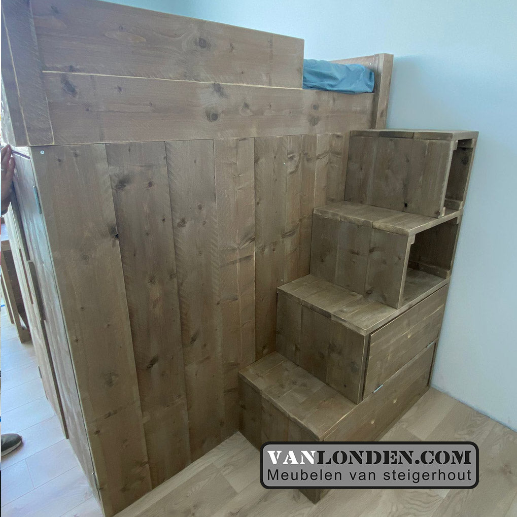 Steigerhouten hoogslaper Aukje