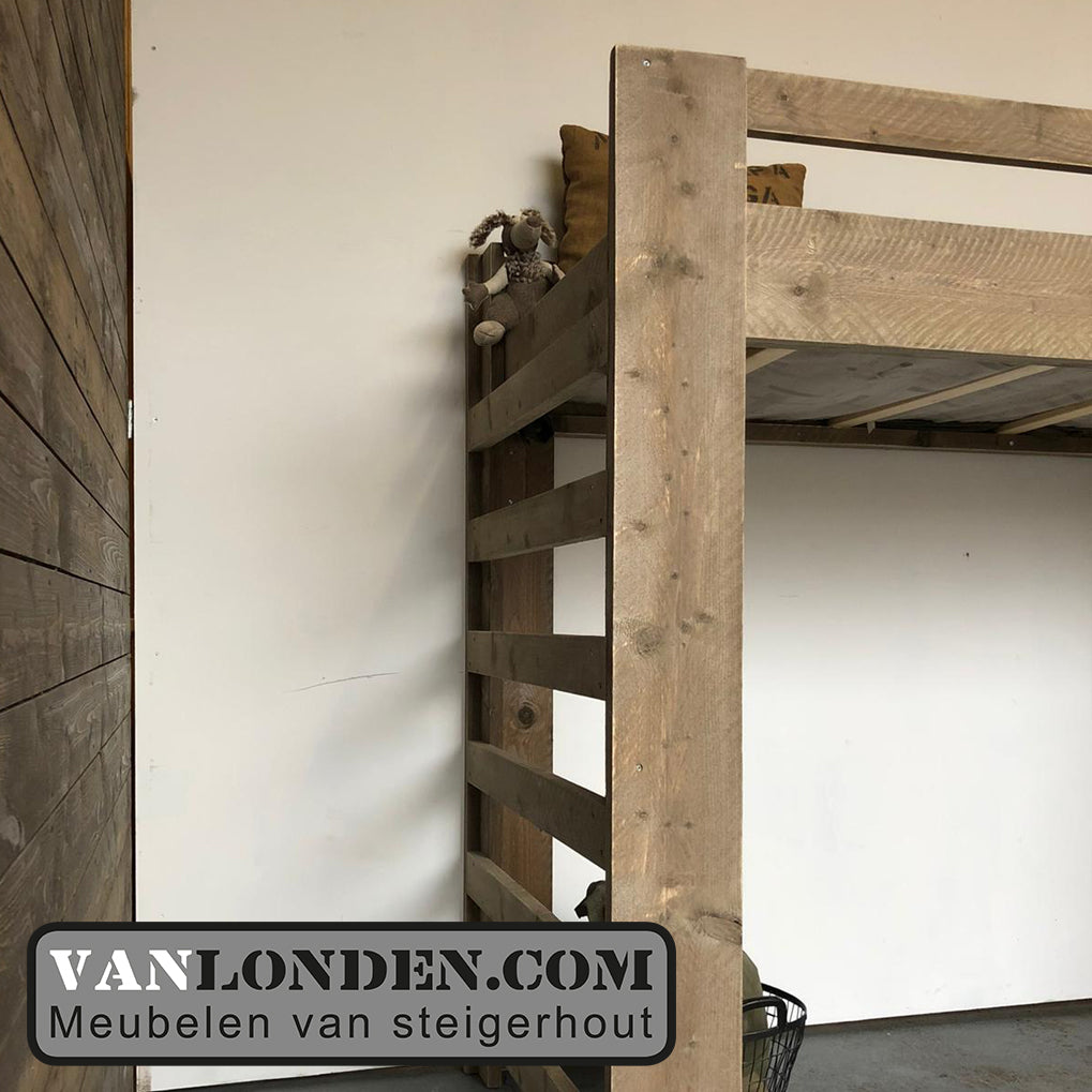 Steigerhouten hoogslaper Lena