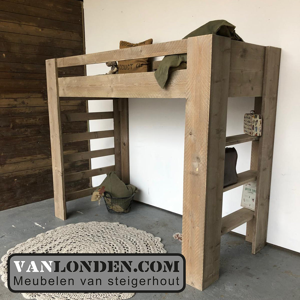 Steigerhouten hoogslaper Lena