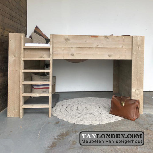 Steigerhouten hoogslaper Sarah