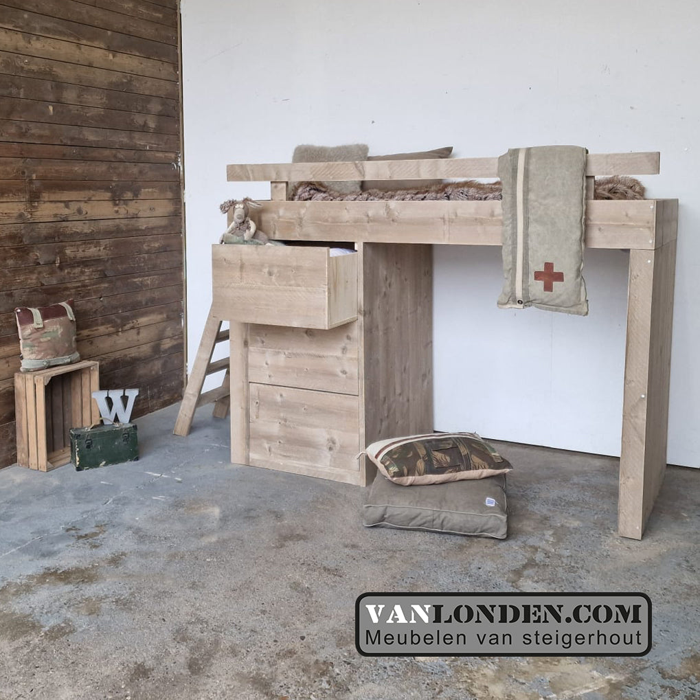 Steigerhouten hoogslaper Sarron met lades