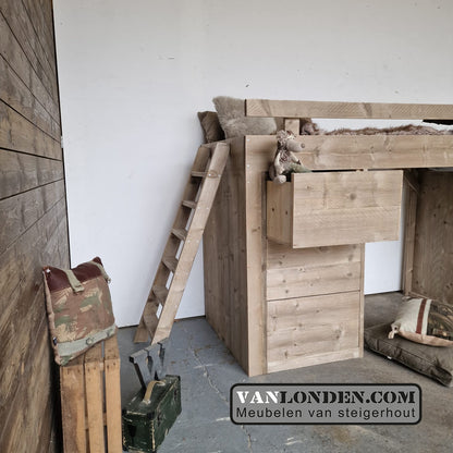 Steigerhouten hoogslaper Sarron met lades