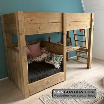 Steigerhouten hoogslaper met bureau Chiel