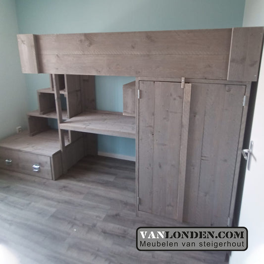 Steigerhouten hoogslaper met bureau en kast Cecilia