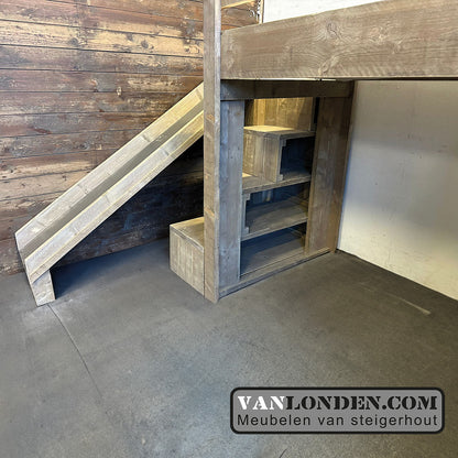 Steigerhouten hoogslaper met glijbaan Vino