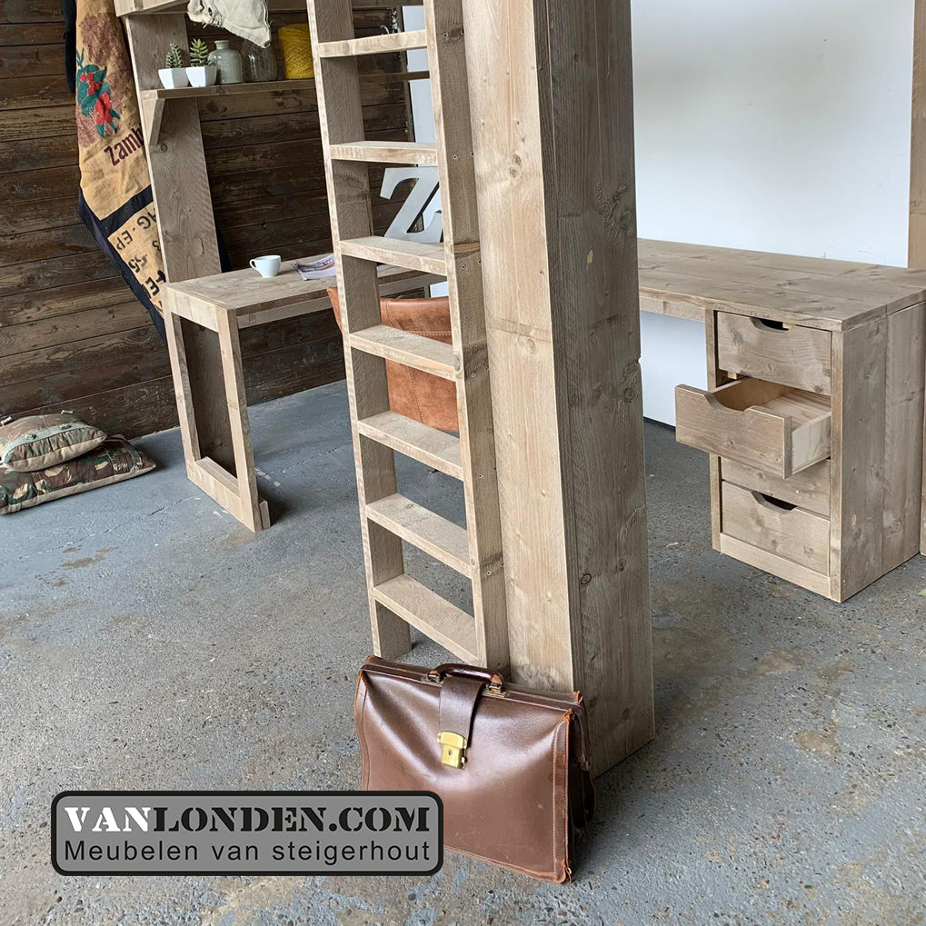 Steigerhouten hoogslaper met hoekbureau Manu