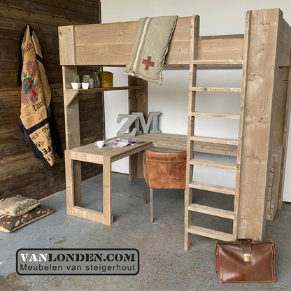 Steigerhouten hoogslaper met hoekbureau Manu