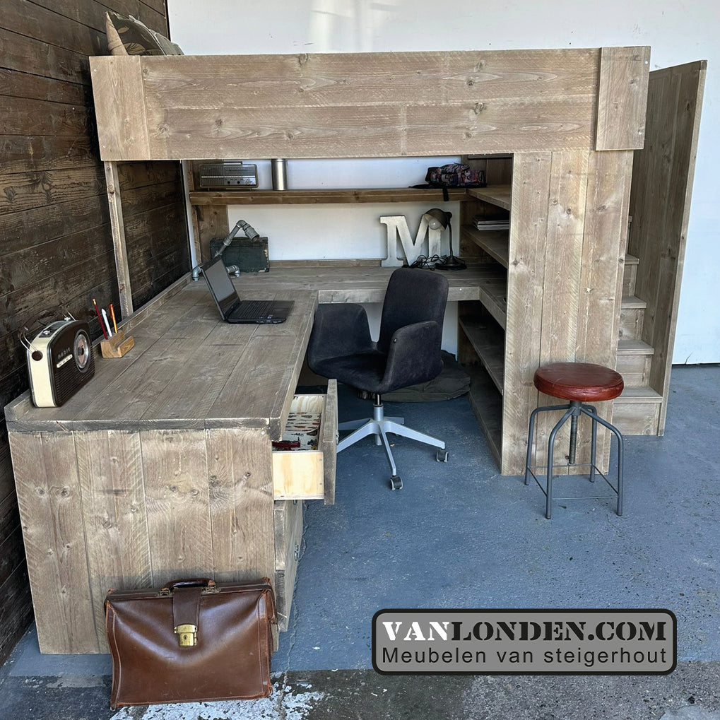 Steigerhouten hoogslaper met hoekbureau Milan