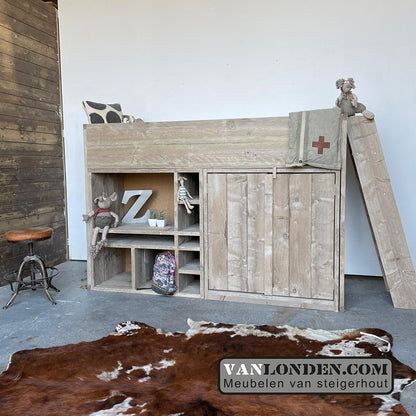 Steigerhouten hoogslaper met kast en trap Goof