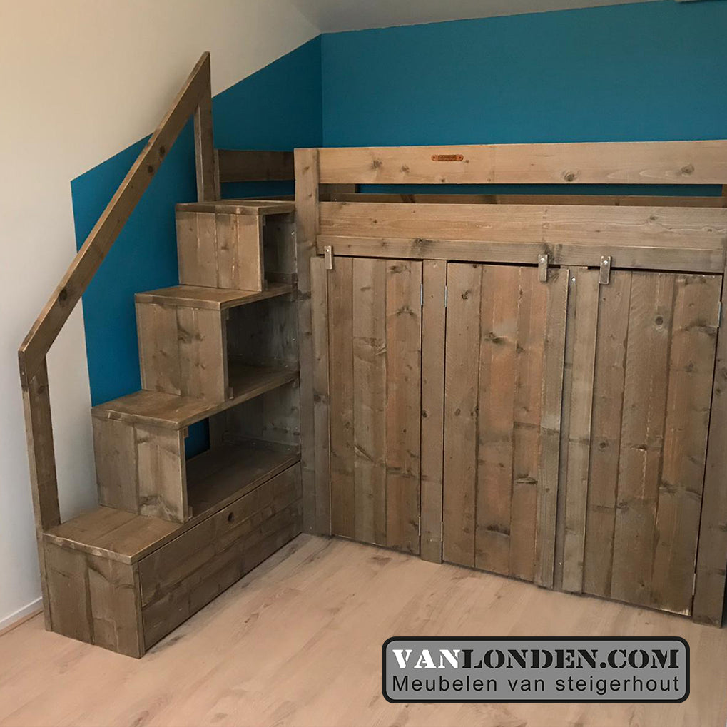 Steigerhouten hoogslaper met kast en trapkast Joppe